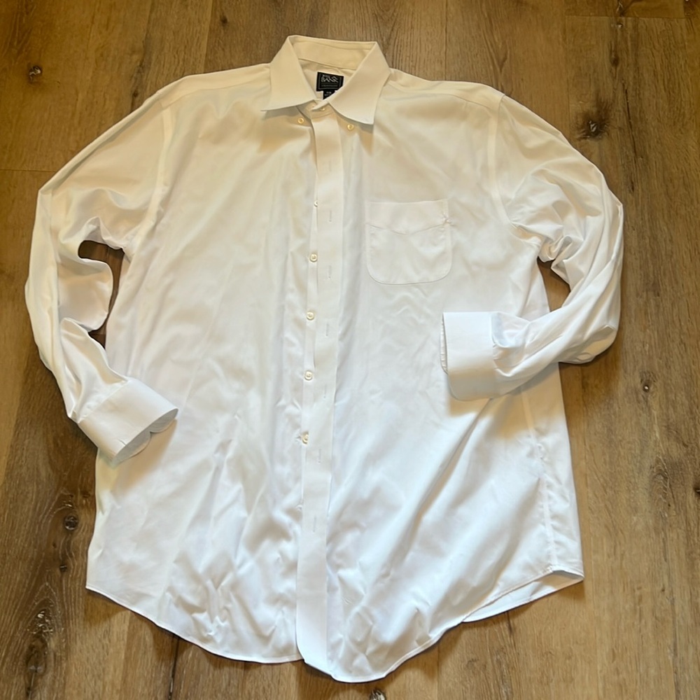 Men's Jos A Banks Travelers White Dress Shirt size 17-36 cotton